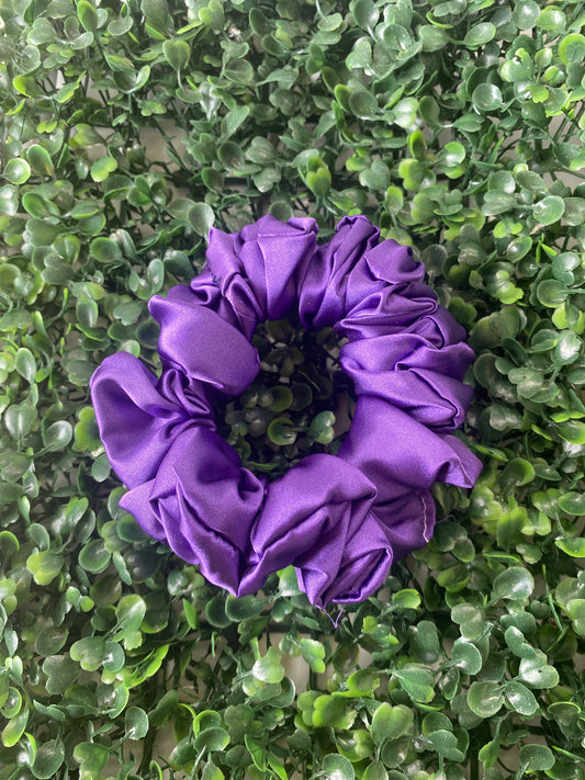 Satin Scrunchie | Purple Scrunchie | Moño de pelo